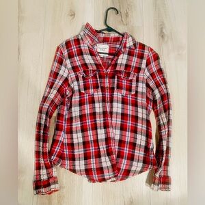 Abercrombie and fitch Button down. Perfect for summer or winter